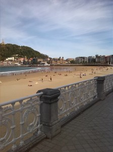 Otra perspectiva de la playa de "La Concha"